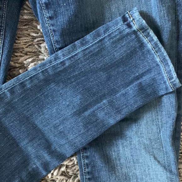 True Religion Mid Rise Super Skinny Jean - Picture 3 of 6